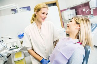 Important Guide To Choosing a Cosmetic Dentist | Skymark Smile Centre Blog
