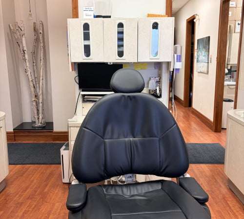 dental crowns dentist Mississauga precise restoration natural results